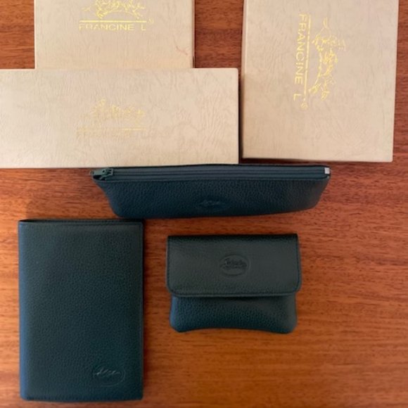 Green leather wallets and eyeglass case - Picture 3 of 3